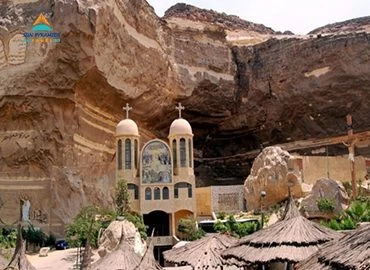 Excursión de un día al Cairo copto, iglesia rupestre y paseo en faluca