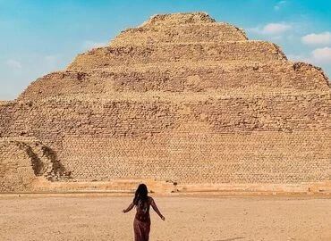 Viagem de safári no deserto às pirâmides