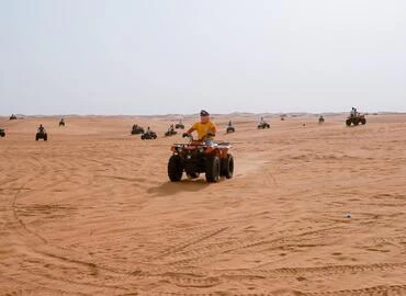 Safari matinal dans le désert en quad