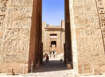 Crociera sul Nilo di 4 notti al Royal Beau Rivage da Luxor